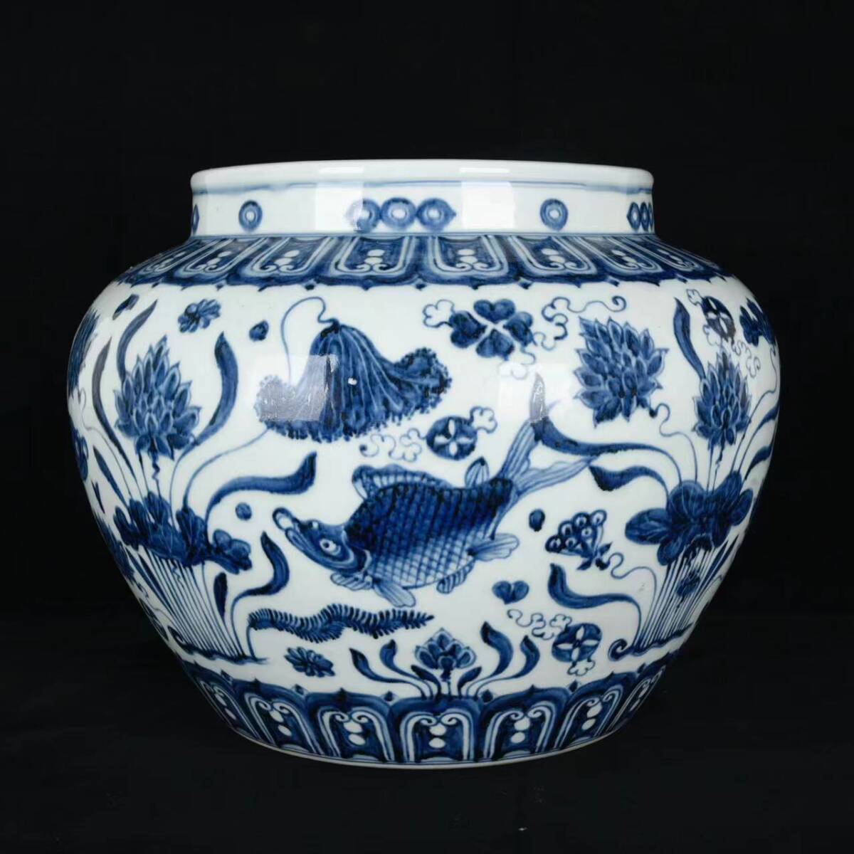 中国古美術・珍蔵收・藍釉青花龍図陶磁器皿・青花瓷器・陶芸・純手絵・文房置物 元・古陶磁器・青花・海水雲龍紋 ・罐』極細工・東洋彫刻・骨董