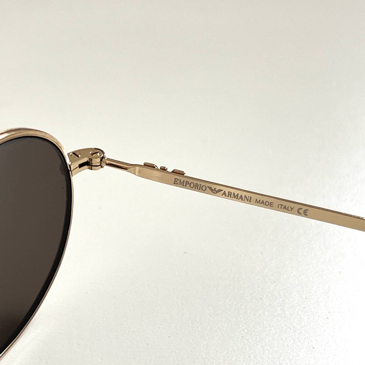 EMPORIO ARMANI エンポリオアルマーニ オーバル型 サングラス EMPORIO ARMANI エンポリオアルマーニ オーバル型 サングラス