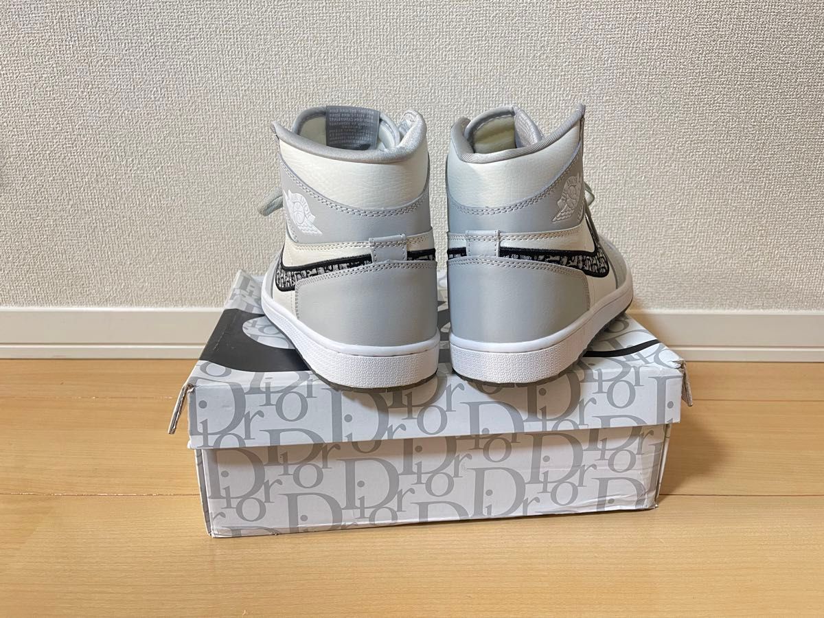ほぼ新品】ナイキ エアジョーダン1 レトロ Dior ディオール NIKE ほぼ新品】ナイキ エアジョーダン1 レトロ Dior ディオール NIKE
