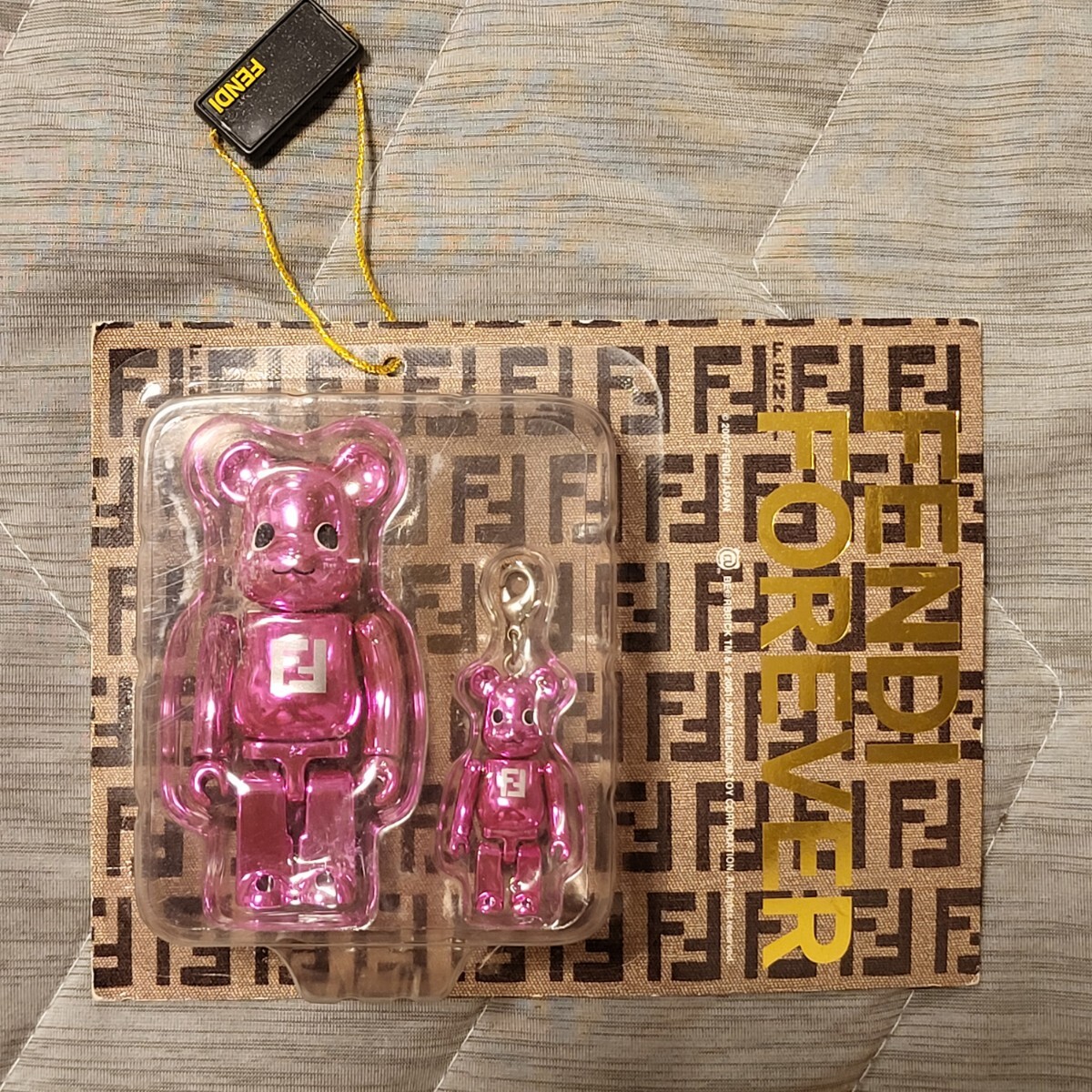 ベアブリック FENDI ピンク 100% 50% BE@RBRICK フェンディ ベアブリック FENDI ピンク 100% 50% BE@RBRICK フェンディ