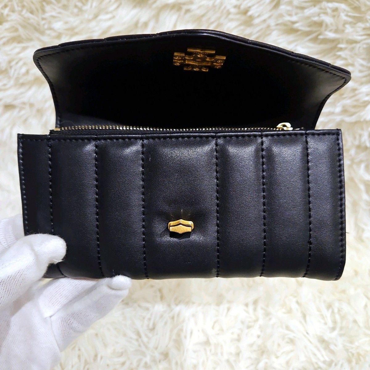 美品 トリーバーチ キラ 長財布 ターンロック キルティング 2 美品 トリーバーチ キラ 長財布 ターンロック キルティング 2
