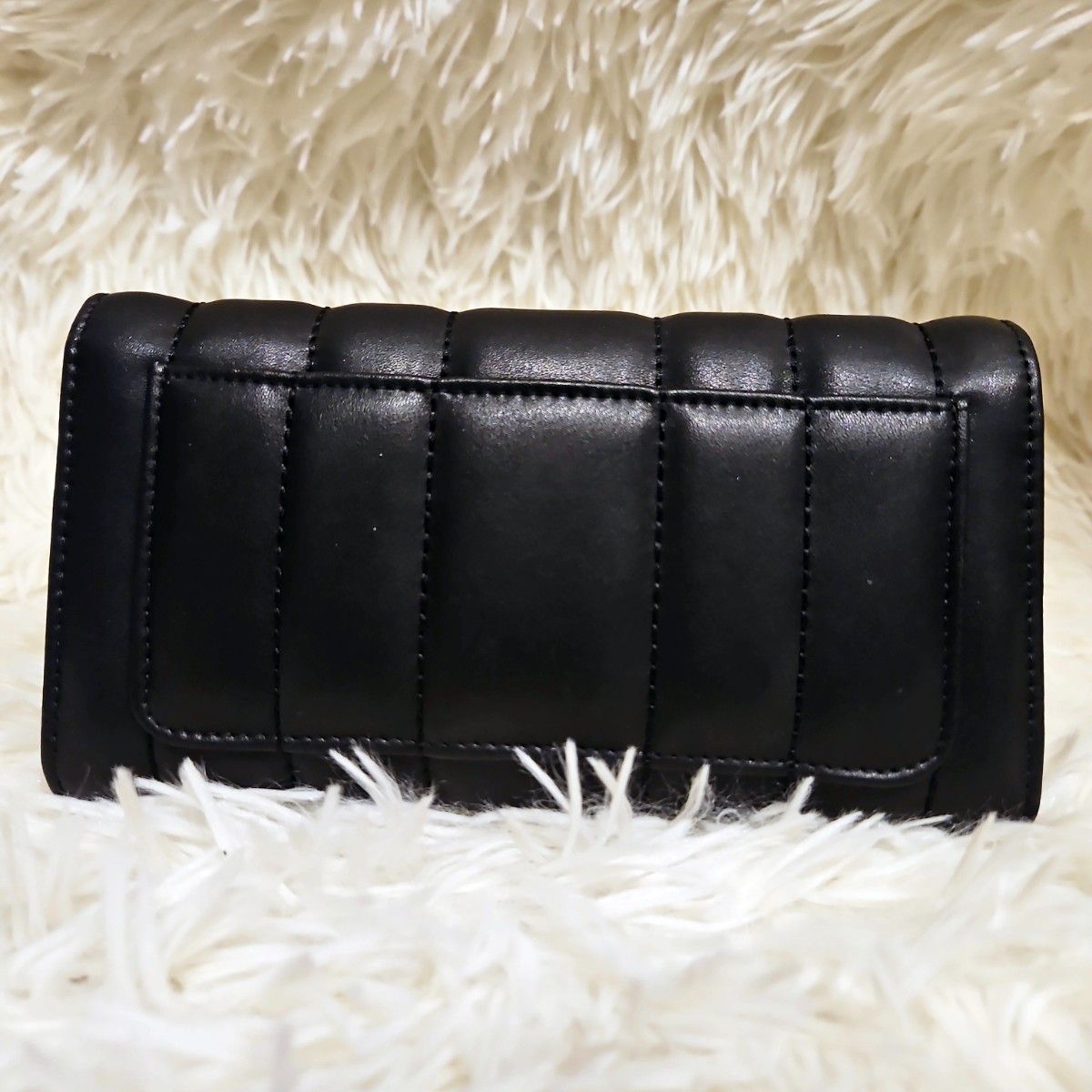 美品 トリーバーチ キラ 長財布 ターンロック キルティング 2 美品 トリーバーチ キラ 長財布 ターンロック キルティング 2