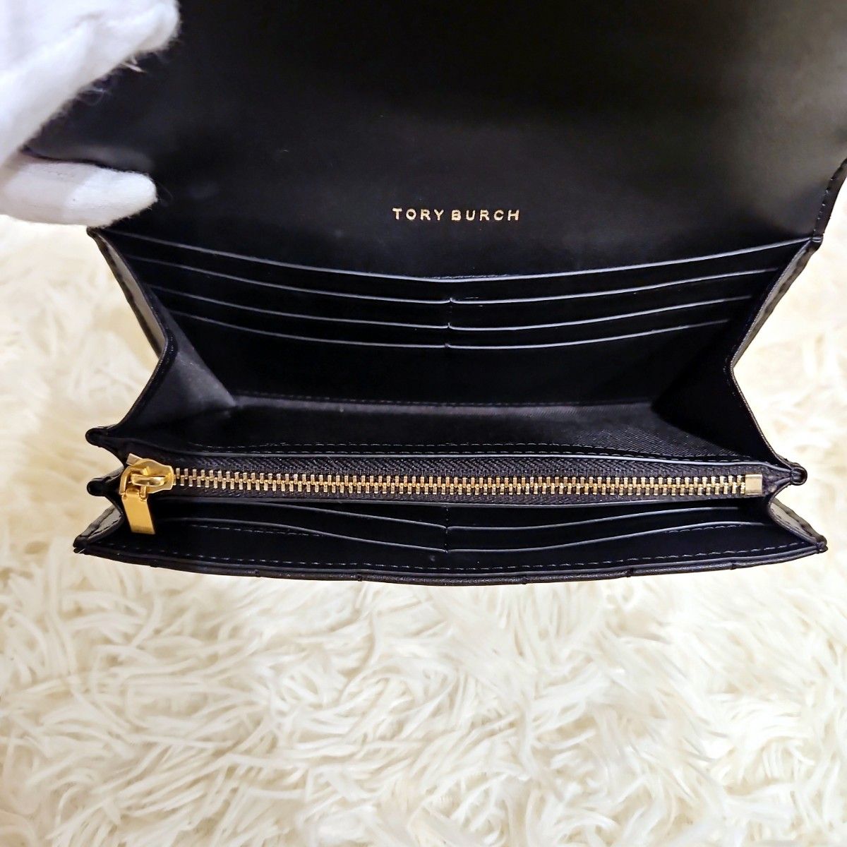 美品 トリーバーチ キラ 長財布 ターンロック キルティング 2 美品 トリーバーチ キラ 長財布 ターンロック キルティング 2