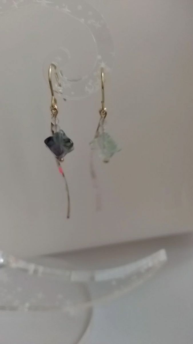 ハンドメイドピアス ネジ式イヤリング変更可