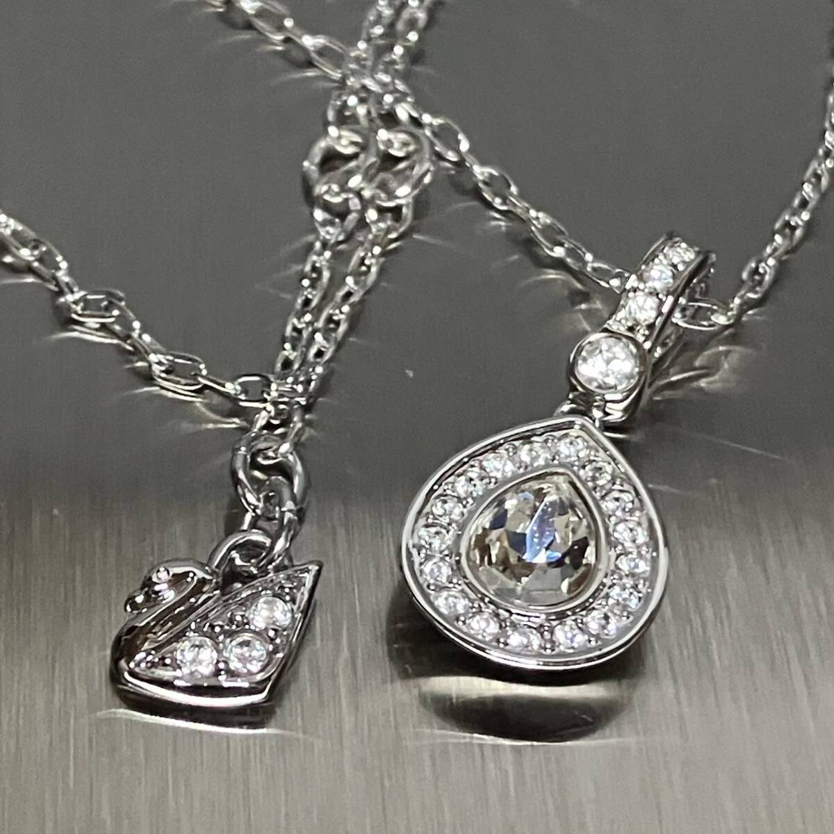m】美品 SWAROVSKI スワロフスキー クリスタル 雫 ネックレス m】美品 SWAROVSKI スワロフスキー クリスタル 雫 ネックレス