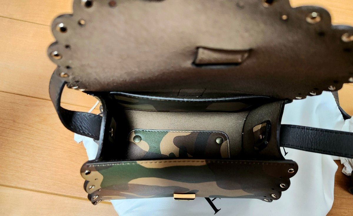 値下げ不可 早い者勝ち FURLA フルラ 迷彩 カモフラ ショルダー 値下げ不可 早い者勝ち FURLA フルラ 迷彩 カモフラ ショルダー