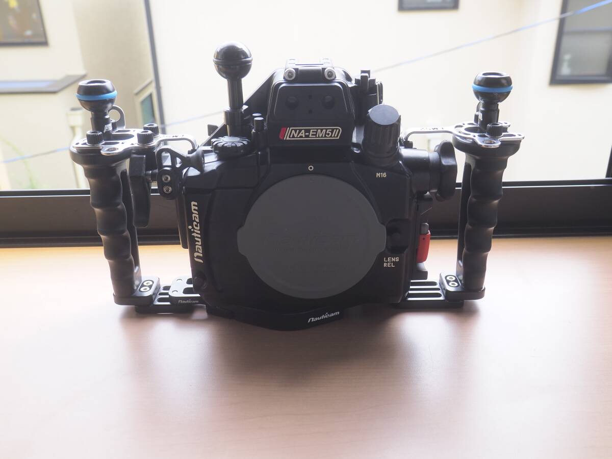 34000円 10278 Nauticam ハウジング NA EM5II 【ジャンク】 水中 34000円 10278 Nauticam ハウジング NA EM5II 【ジャンク】 水中
