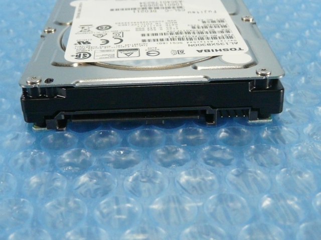 1GEB // TOSHIBA AL13SXB300N 146GB 2.5インチ SAS 6G 15K(15000)rpm / A3C40178234 ★容量制限モデル // Fujitsu PRIMERGY RX200 S7 取外_画像5