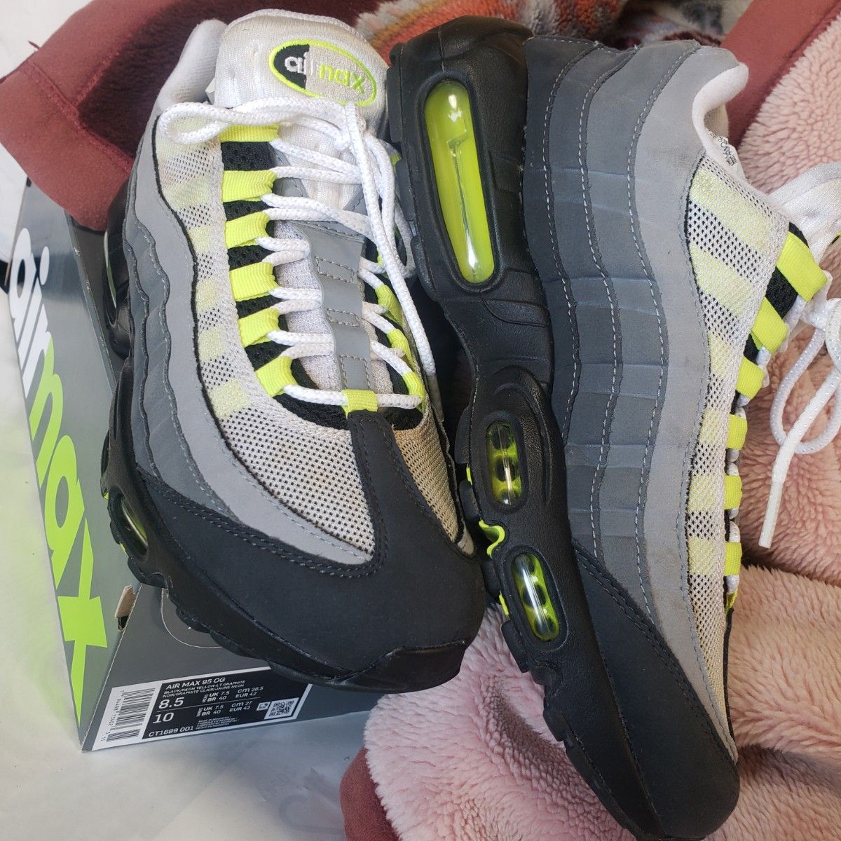 元箱付 NIKE ナイキ AIRMAX エア マックス 95 OG 2020年モデル 元箱付 NIKE ナイキ AIRMAX エア マックス 95 OG 2020年モデル