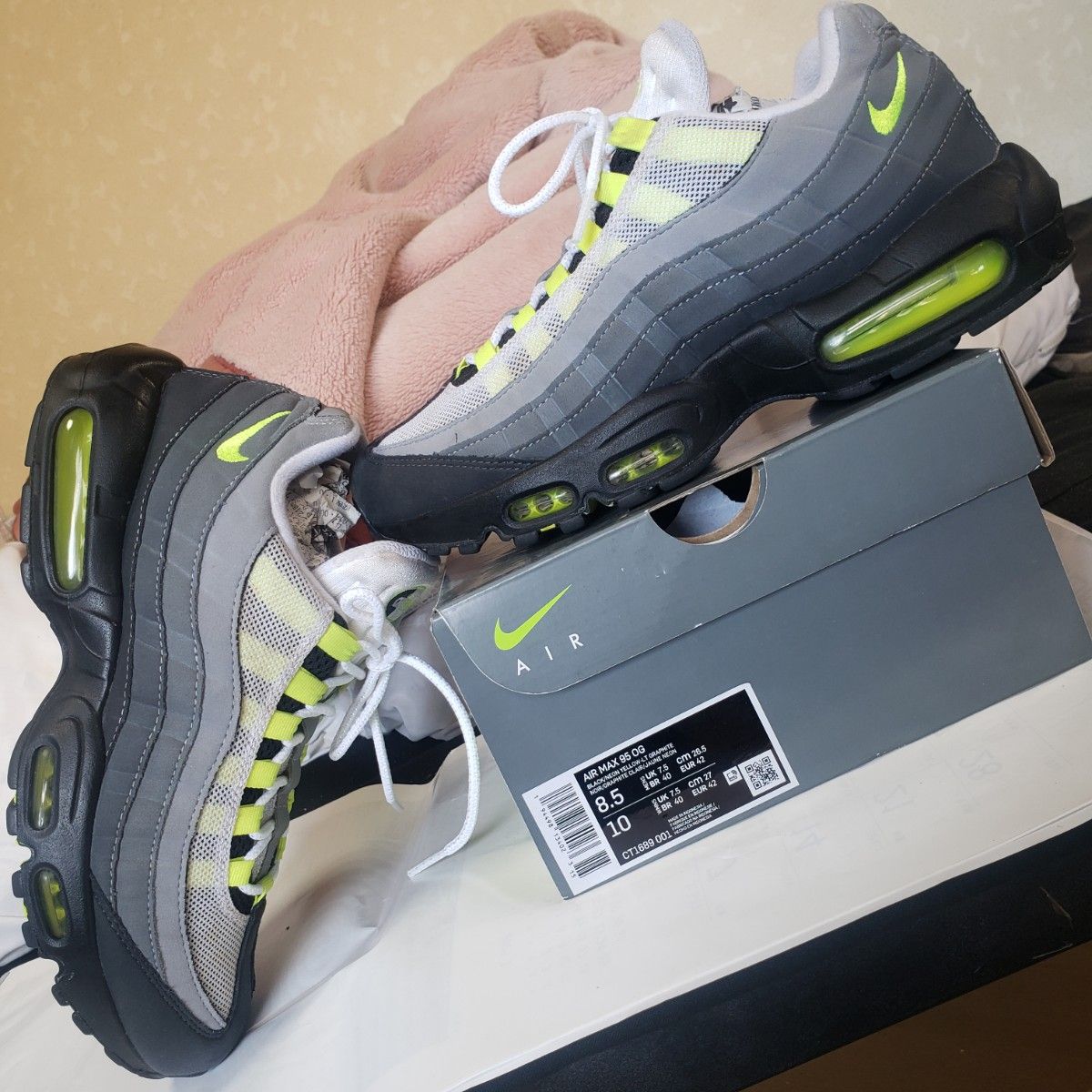 元箱付 NIKE ナイキ AIRMAX エア マックス 95 OG 2020年モデル 元箱付 NIKE ナイキ AIRMAX エア マックス 95 OG 2020年モデル