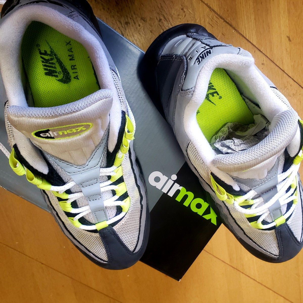 元箱付 NIKE ナイキ AIRMAX エア マックス 95 OG 2020年モデル 元箱付 NIKE ナイキ AIRMAX エア マックス 95 OG 2020年モデル