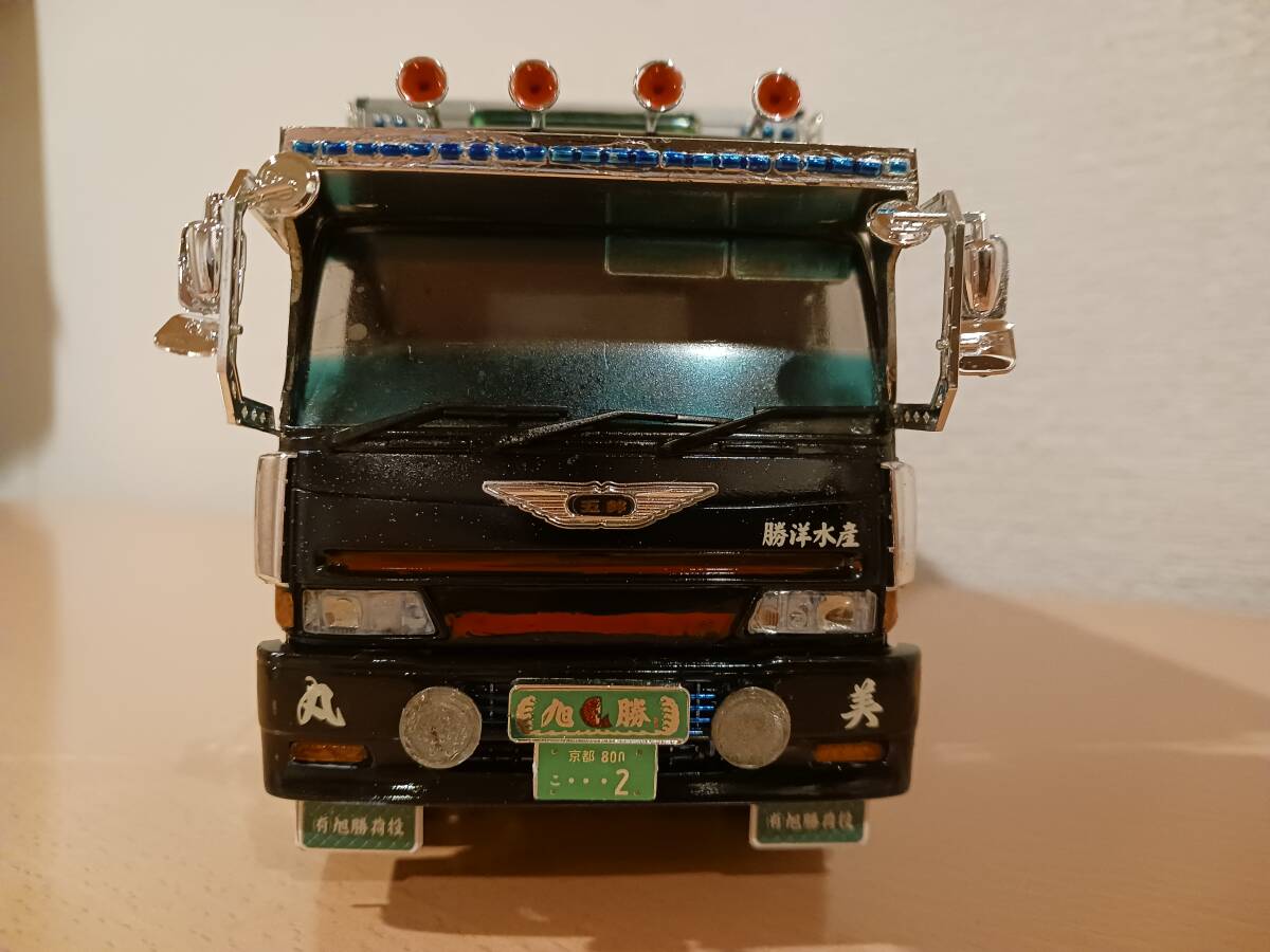 Yahoo!オークション - アオシマ1/32スケール 大型デコトラ旭勝渡 Yahoo!オークション - アオシマ1/32スケール 大型デコトラ旭勝渡