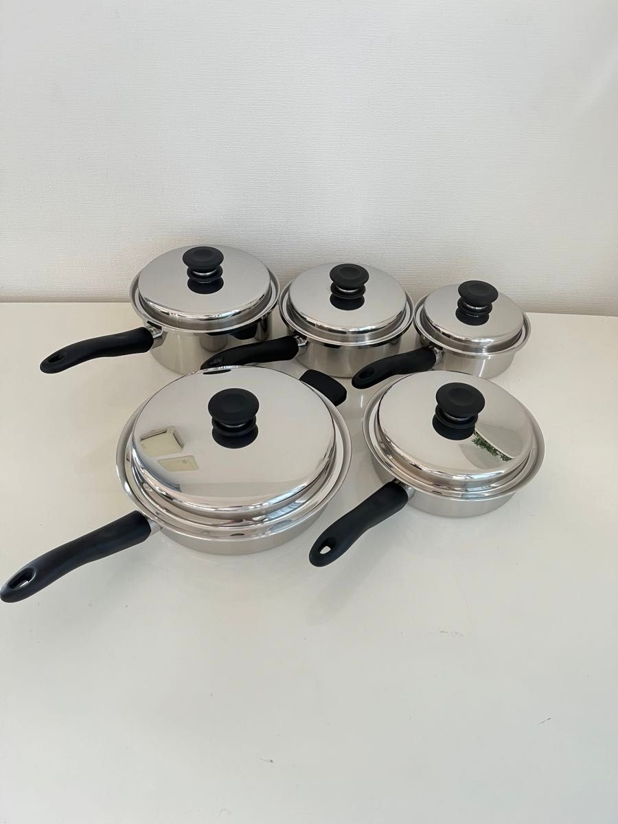 ピカピカ美品 Amway アムウェイ 鍋21ピースセットと ピカピカ美品 Amway アムウェイ 鍋21ピースセットと