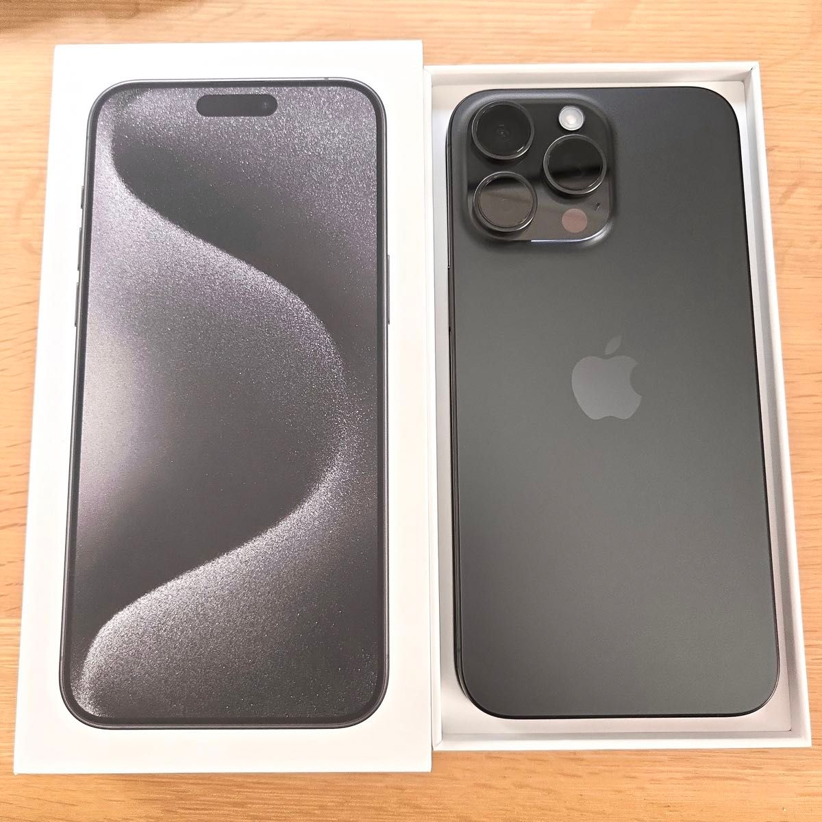 Apple iPhone15 Pro Max 256GB SIMフリー 箱付 ブラック Apple iPhone15 Pro Max 256GB SIMフリー 箱付 ブラック