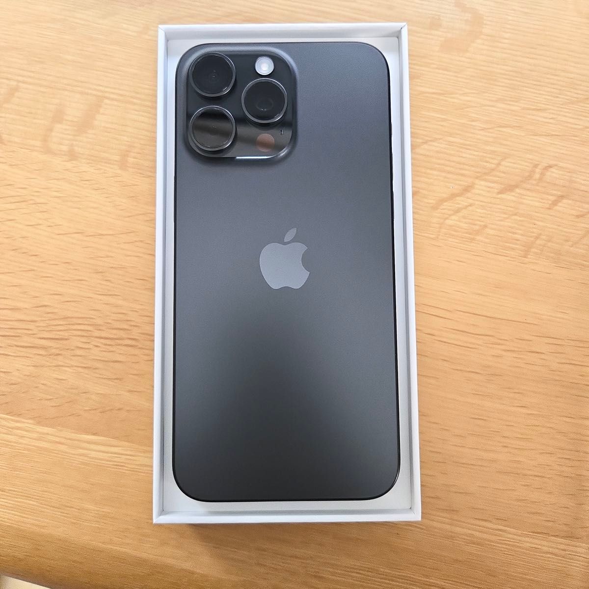 Apple iPhone15 Pro Max 256GB SIMフリー 箱付 ブラック Apple iPhone15 Pro Max 256GB SIMフリー 箱付 ブラック