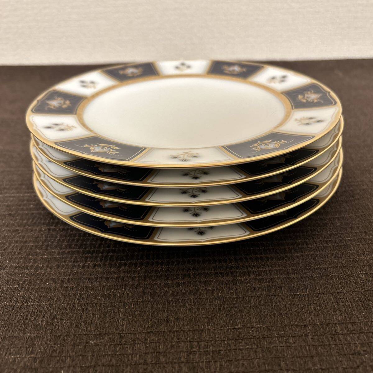 大倉陶園 瑠璃華正倉院 デザートプレート 20.5cm 金彩金蝕 大倉陶園 瑠璃華正倉院 デザートプレート 20.5cm 金彩金蝕