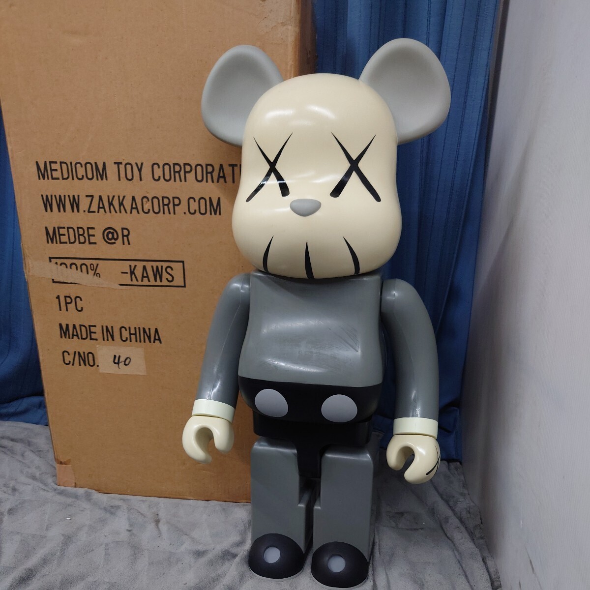 Yahoo!オークション - BE@RBRICK KAWS 1000% 2002年 ベア Yahoo!オークション - BE@RBRICK KAWS 1000% 2002年 ベア