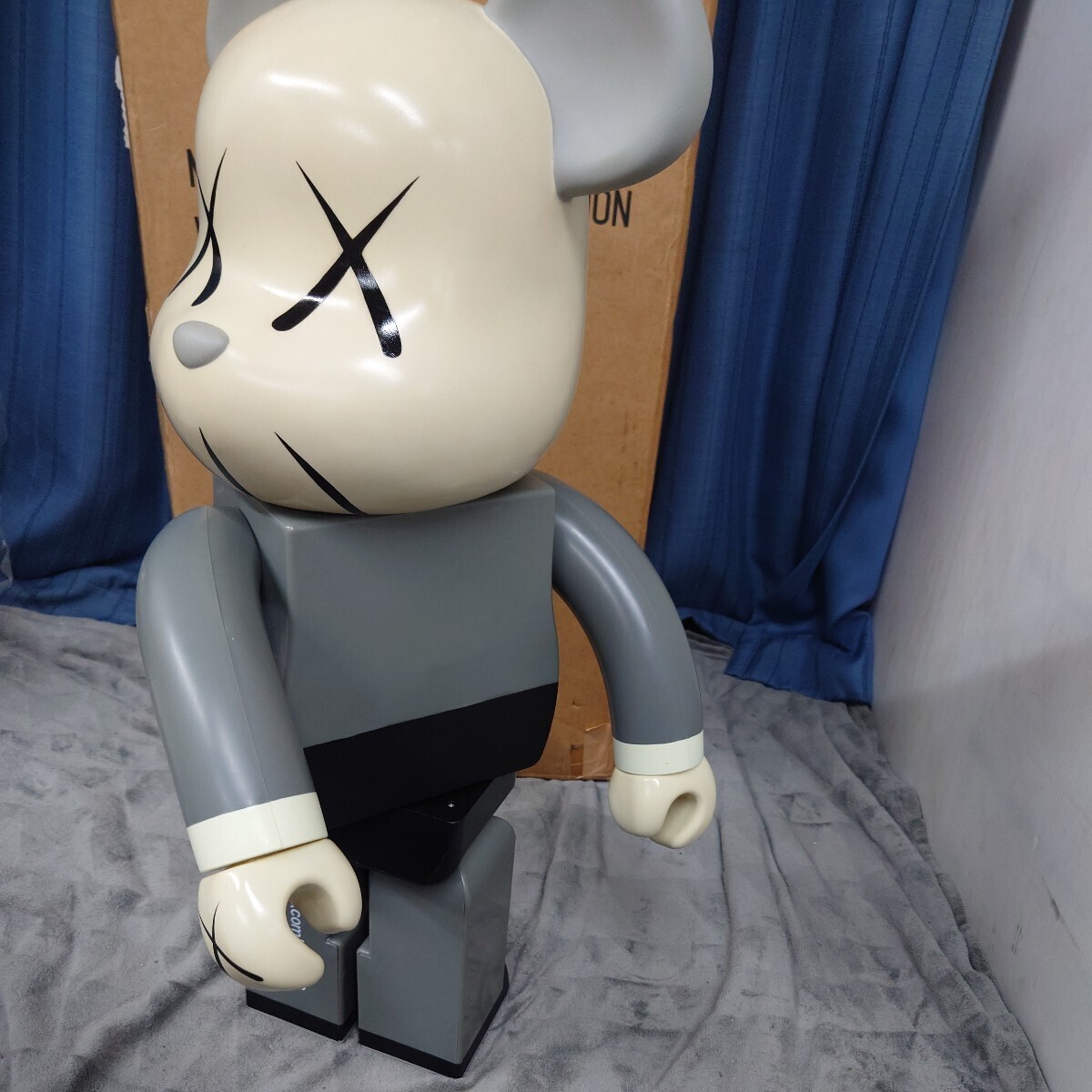 Yahoo!オークション - BE@RBRICK KAWS 1000% 2002年 ベア Yahoo!オークション - BE@RBRICK KAWS 1000% 2002年 ベア