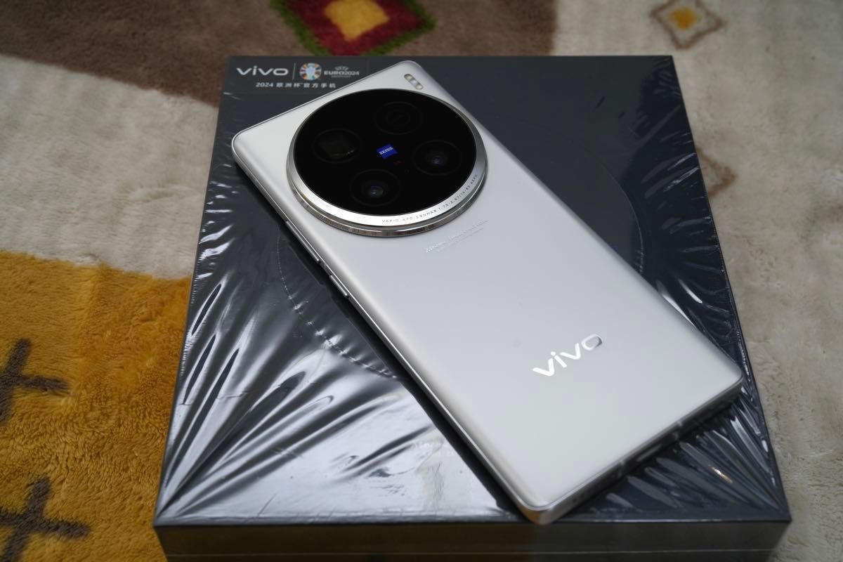 vivo X100 Ultra 12GB 256GB チタン カメラキット付|Yahoo vivo X100 Ultra 12GB 256GB チタン カメラキット付|Yahoo