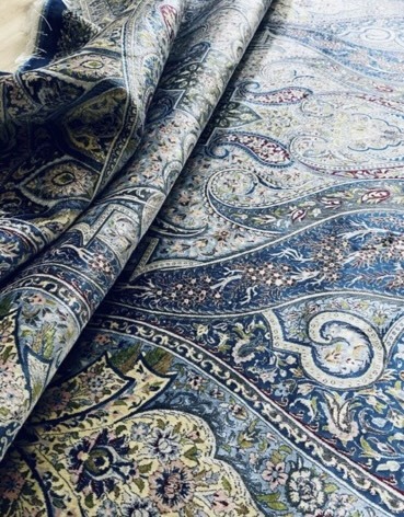 百貨店展示品 Negin Mashhad Helel工房 大判 シルク100% 最高峰 百貨店展示品 Negin Mashhad Helel工房 大判 シルク100% 最高峰