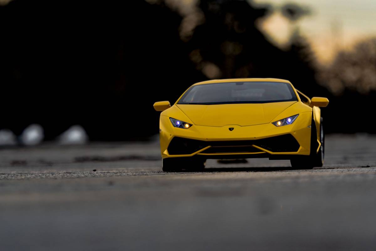 pokeru 1/8 蘭伯基尼·背面罐 成品LED配置 原文:ポケール 1/8 ランボルギーニ・ウラカン 完成品 LED仕様