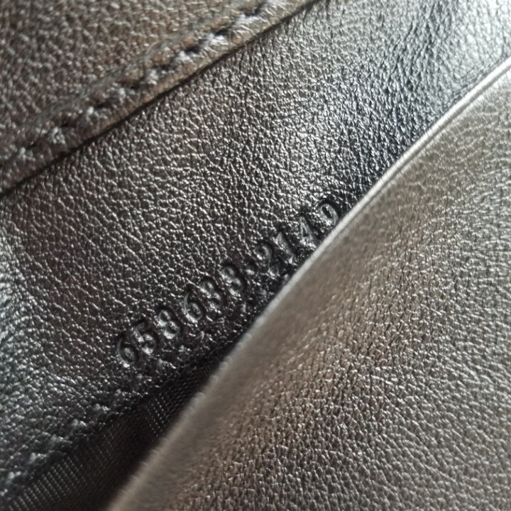 新品 GUCCI グッチ バンブー付 ミディアム ウォレット 3つ折り 新品 GUCCI グッチ バンブー付 ミディアム ウォレット 3つ折り