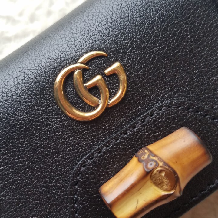新品 GUCCI グッチ バンブー付 ミディアム ウォレット 3つ折り 新品 GUCCI グッチ バンブー付 ミディアム ウォレット 3つ折り