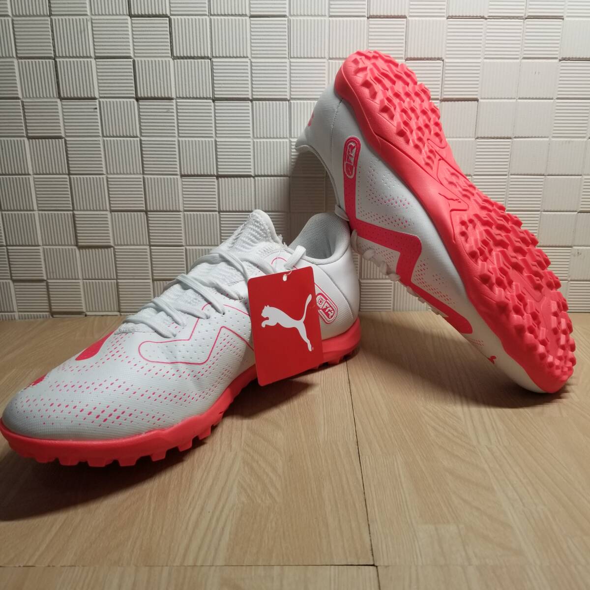 送料無料・新品未使用 プーマ PUMA サッカーシューズ 送料無料・新品未使用 プーマ PUMA サッカーシューズ