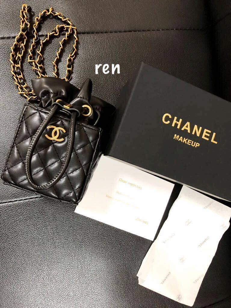 希少新品 CHANEL シャネル ノベルティ ショルダーバッグ ポーチ 希少新品 CHANEL シャネル ノベルティ ショルダーバッグ ポーチ