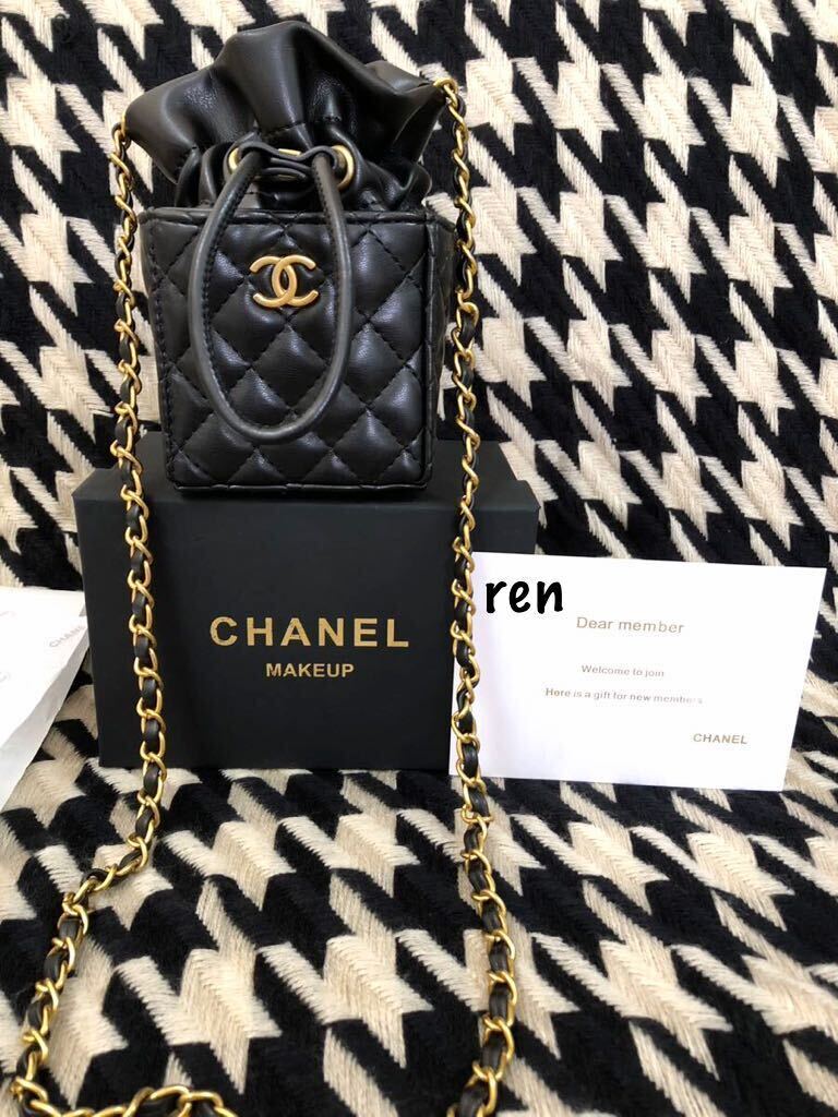 希少新品 CHANEL シャネル ノベルティ ショルダーバッグ ポーチ 希少新品 CHANEL シャネル ノベルティ ショルダーバッグ ポーチ