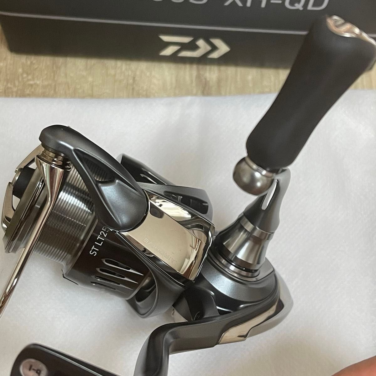 未使用に近い 23 エアリティ(AIRITY) ST LT2500S-XH-QD ダイワ 未使用に近い 23 エアリティ(AIRITY) ST LT2500S-XH-QD ダイワ