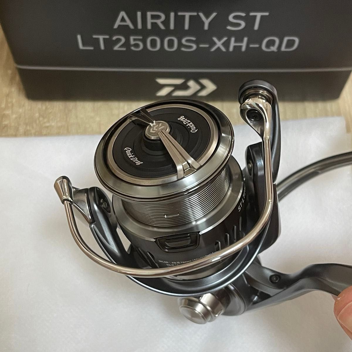 未使用に近い 23 エアリティ(AIRITY) ST LT2500S-XH-QD ダイワ 未使用に近い 23 エアリティ(AIRITY) ST LT2500S-XH-QD ダイワ