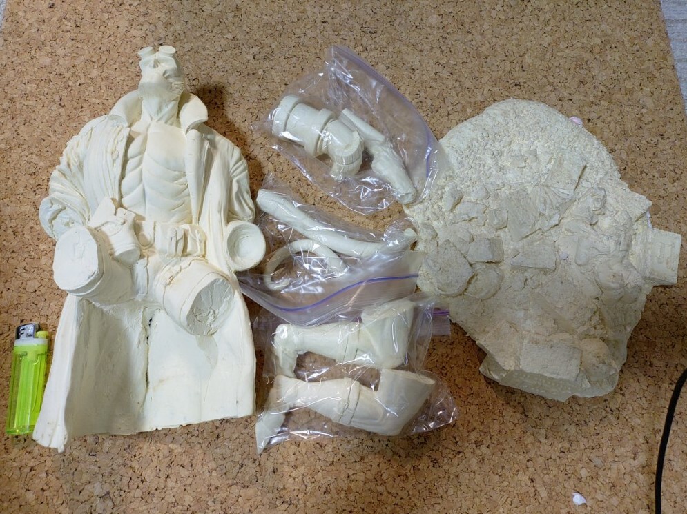 ■ヘルボーイ HELLBOY 世界限定 大型ガレージキット 未組立 Yahoo!オークション - ヘルボーイ HELLBOY 世界限定 大型