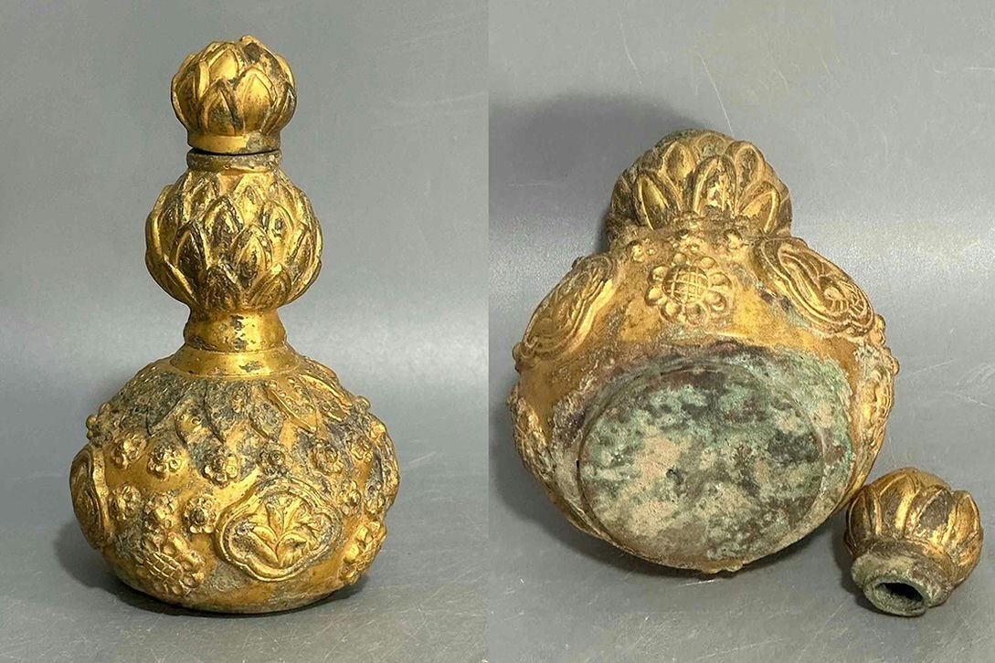 旧蔵 清 乾隆年製 つねる絲琺瑯彩 景泰藍 花瓶一對 古銅 銅製品 旧蔵 清 乾隆年製 つねる絲琺瑯彩 景泰藍 花瓶一對 古銅 銅製品