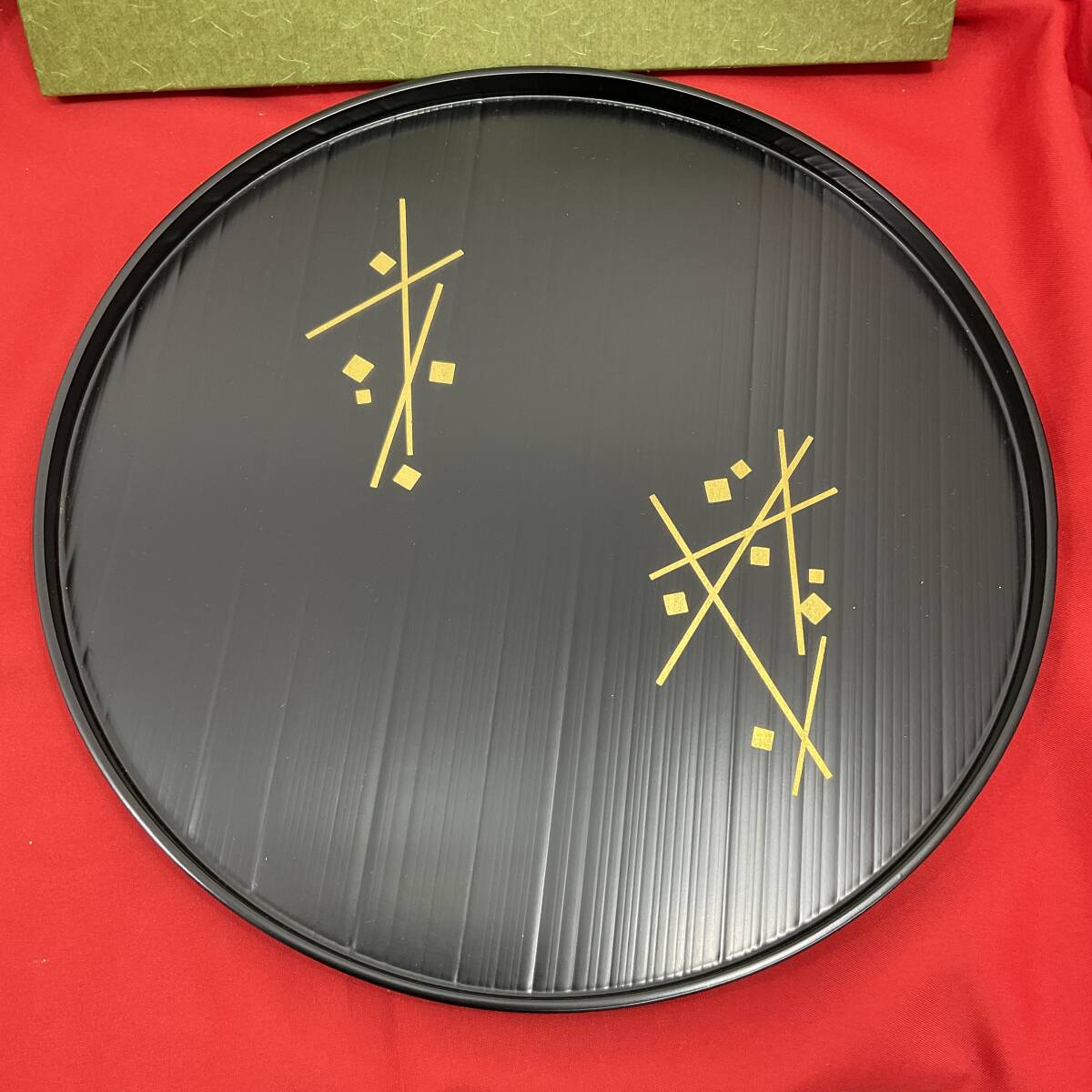 [ unused ].. pastry tray circle tray 2 point set approximately 32cm approximately 24cm lacquer paint wooden tree industrial arts Kyoto old shop O-Bon tray good quality natural tree lacquer ware tradition handicraft (C1367)