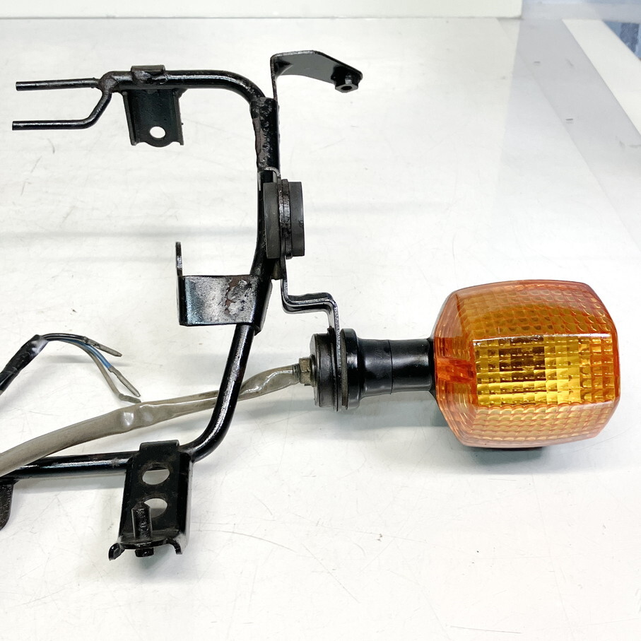 ZRX400/ヘッドライト ステー フロント ウインカー ZR400E 純正 ZRX400/ヘッドライト ステー フロント ウインカー ZR400E 純正