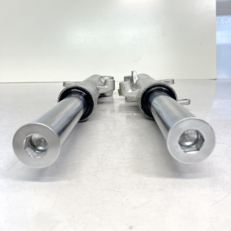 マジェスティ250-2/C SG03J フロントフォーク 全長約475mm 33Φ マジェスティ250-2/C SG03J フロントフォーク 全長約475mm 33Φ