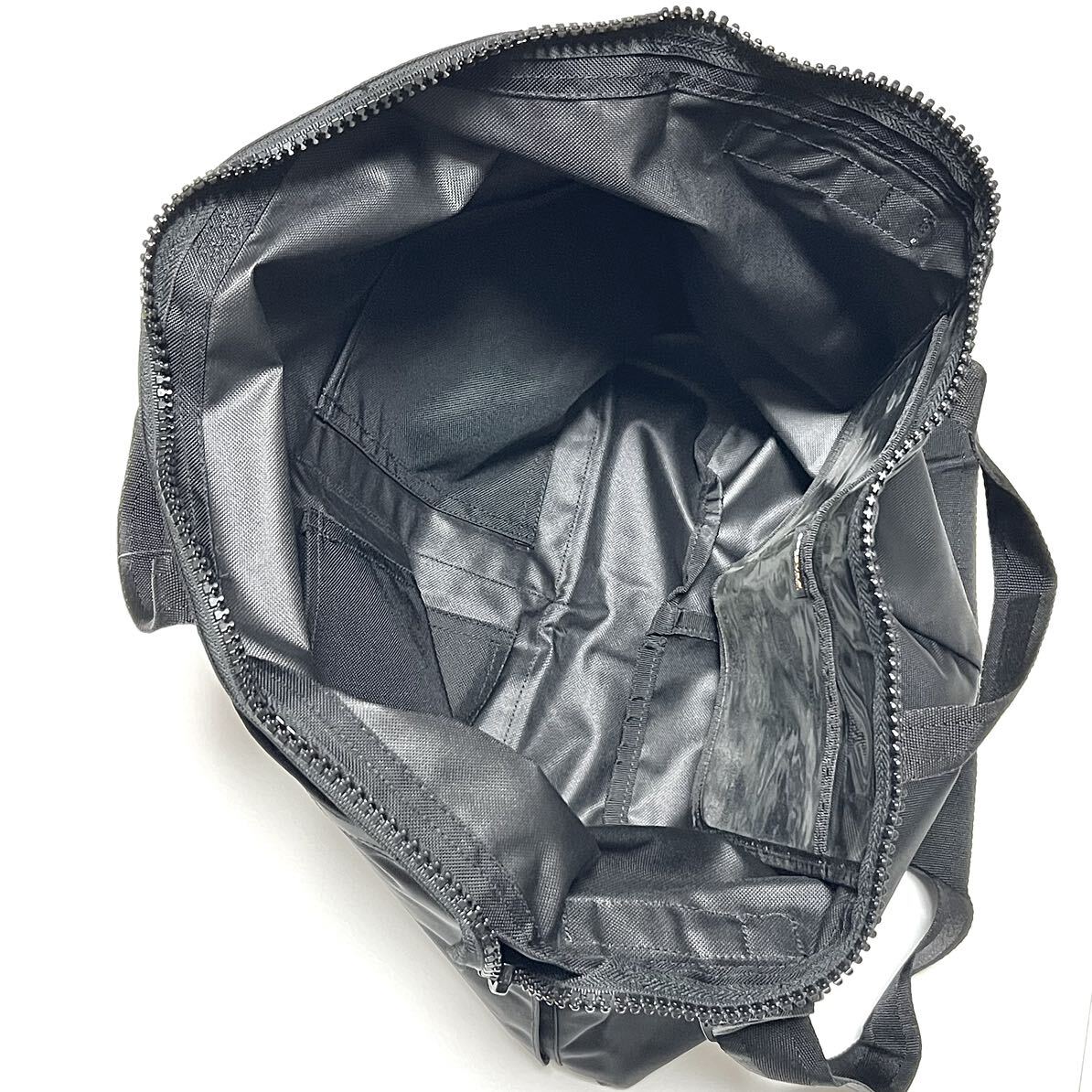 新品 WTAPS × VANS VAULT コラボ Helmet BAG ヘルメット バッグ 新品 WTAPS × VANS VAULT コラボ Helmet BAG ヘルメット バッグ