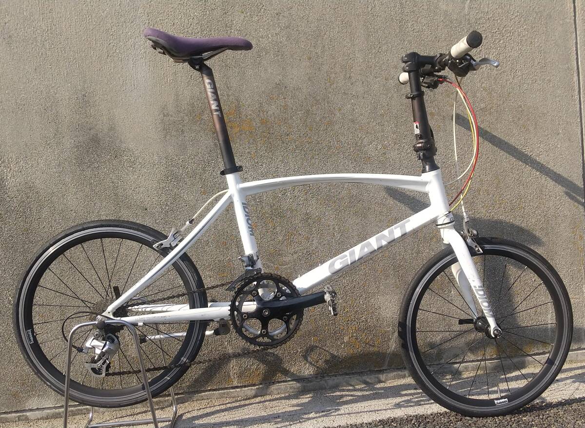 GIANT IDIOM F2×R8段変速 20インチ ジャイアント イディオム GIANT IDIOM F2×R8段変速 20インチ ジャイアント イディオム