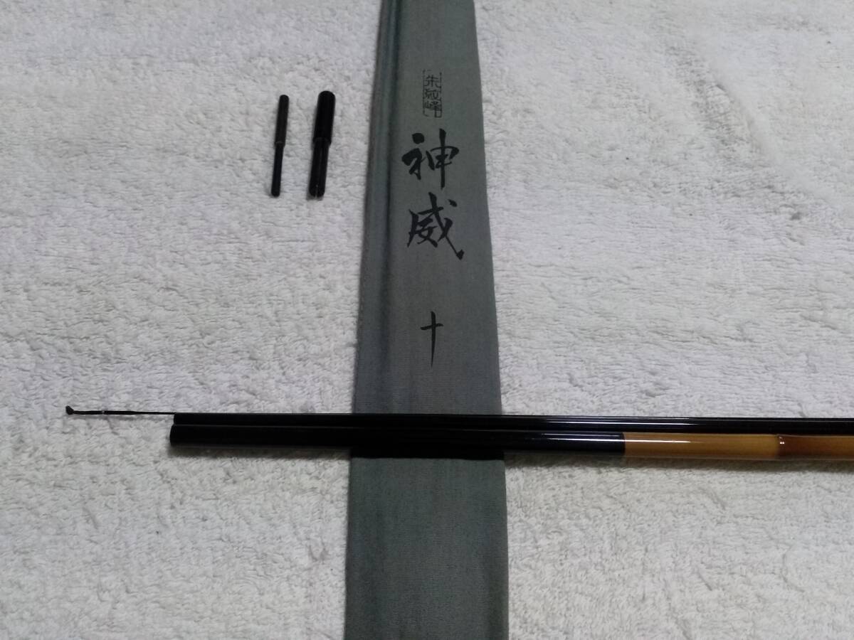 シマノ 朱紋峰 神威 10尺 超美品?ですが 握りにベタつき シマノ 朱紋峰 神威 10尺 超美品?ですが 握りにベタつき