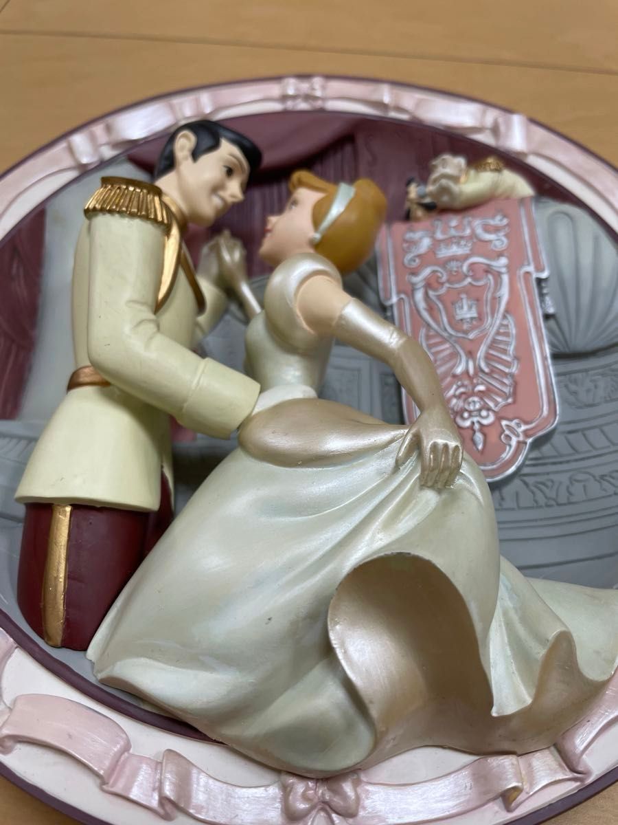 最終値下げ ディズニー シンデレラ レリーフプレート 3D絵皿 最終値下げ ディズニー シンデレラ レリーフプレート 3D絵皿