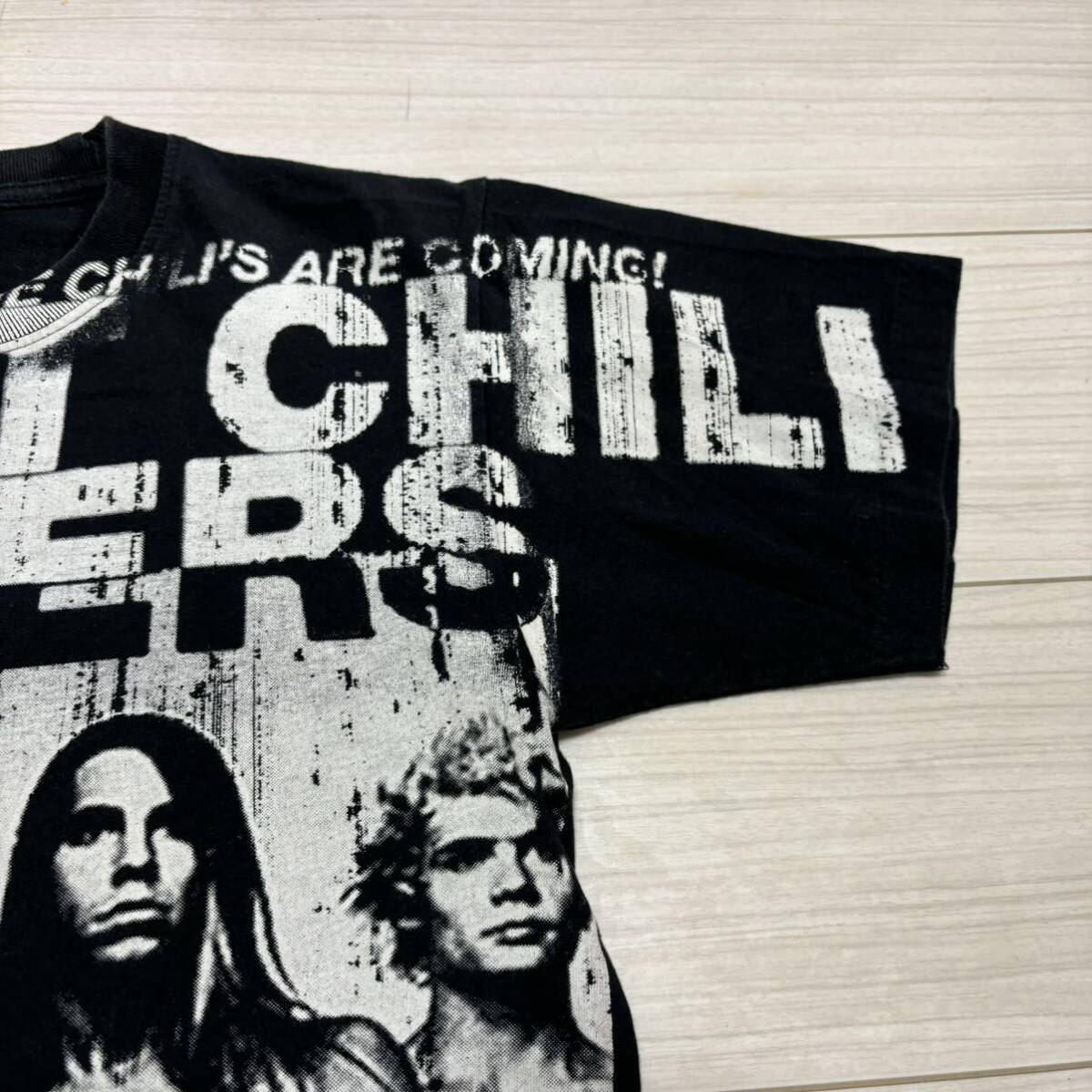 Vintage RED HOT CHILIPEPPERS フルプリント Tシャツ M 黒 Vintage RED HOT CHILIPEPPERS フルプリント Tシャツ M 黒
