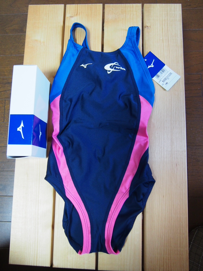 新品 スウィン スイミングスクール 指定女子競泳水着 サイズ140 新品 スウィン スイミングスクール 指定女子競泳水着 サイズ140