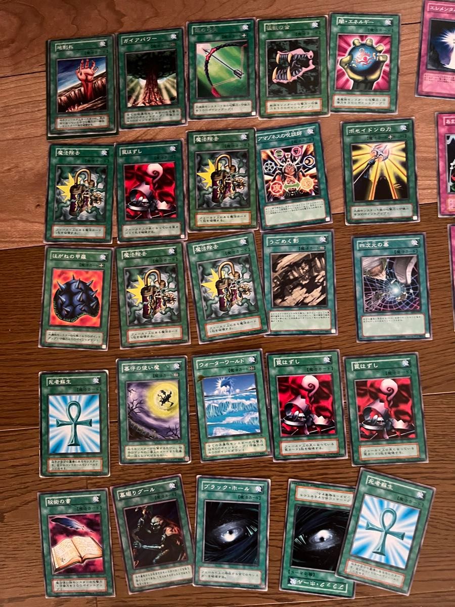 ②【まとめ売り】遊戯王 とても古いカード 175枚程度|Yahoo ②【まとめ売り】遊戯王 とても古いカード 175枚程度|Yahoo