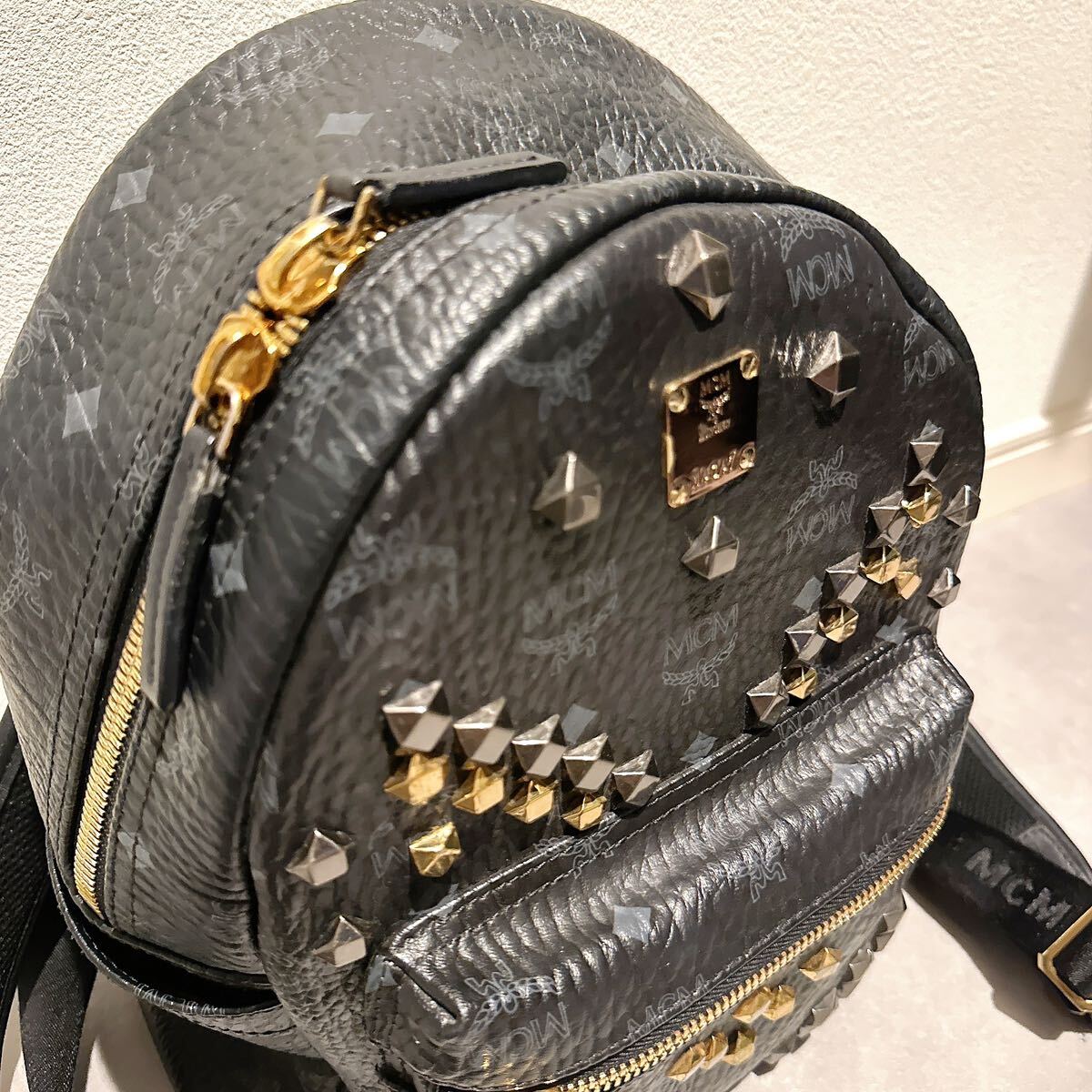 MCM スタッズリュック バックパック ブラック|Yahoo!フリマ(旧 MCM スタッズリュック バックパック ブラック|Yahoo!フリマ(旧