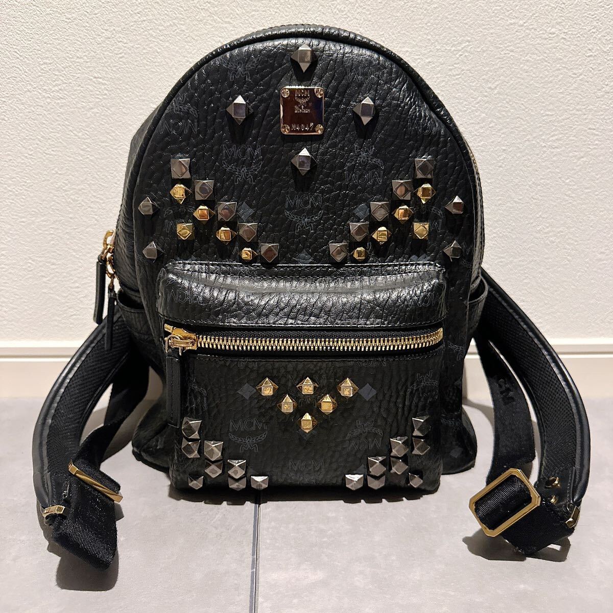 MCM スタッズリュック バックパック ブラック|Yahoo!フリマ(旧 MCM スタッズリュック バックパック ブラック|Yahoo!フリマ(旧