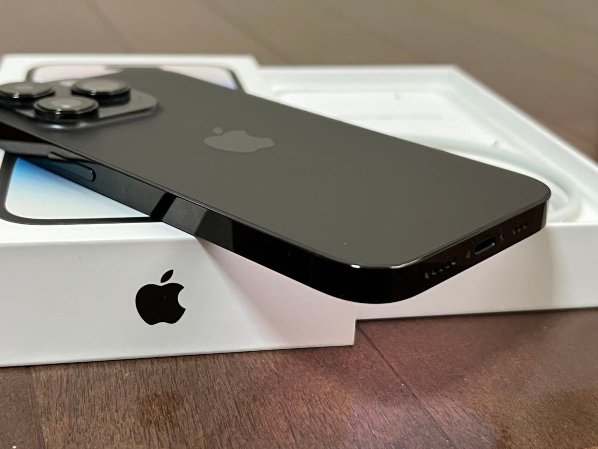 訳あり超美品 iPhone14 Pro 256GB スペースブラック SIMフリー 訳あり超美品 iPhone14 Pro 256GB スペースブラック SIMフリー