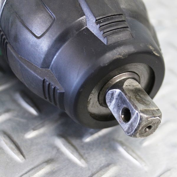 新潟発】日立 16mmインパクトレンチ WR16SE 100V 50/60Hz 締付 新潟発】日立 16mmインパクトレンチ WR16SE 100V 50/60Hz 締付