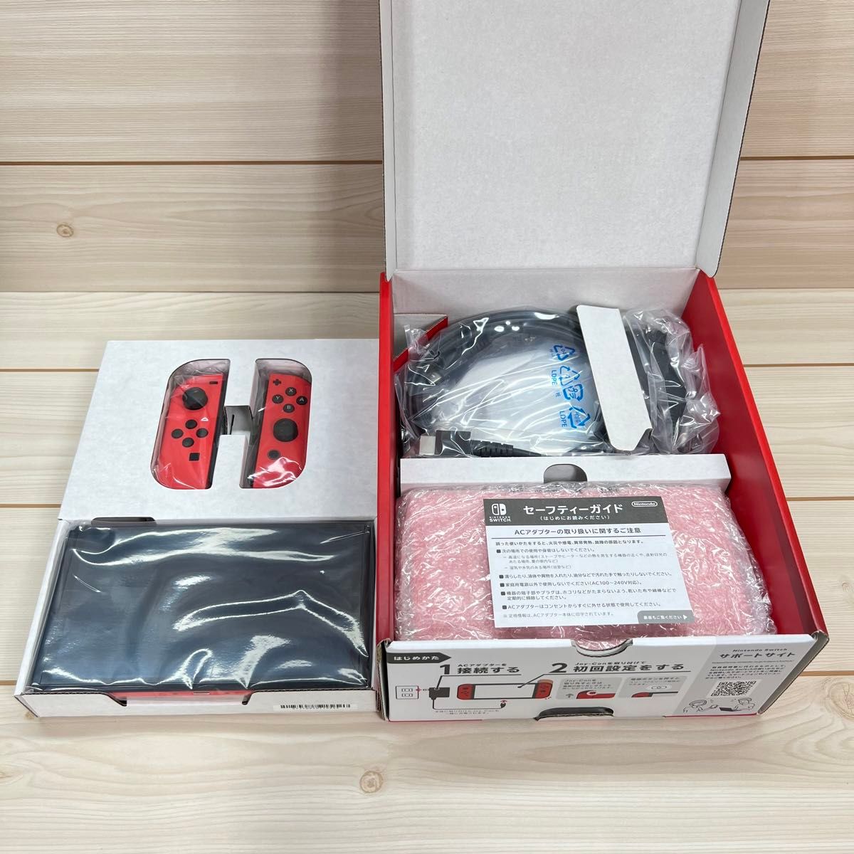 Switch】スイッチ 有機EL マリオレッド 本体一式 付属品完品 Switch】スイッチ 有機EL マリオレッド 本体一式 付属品完品