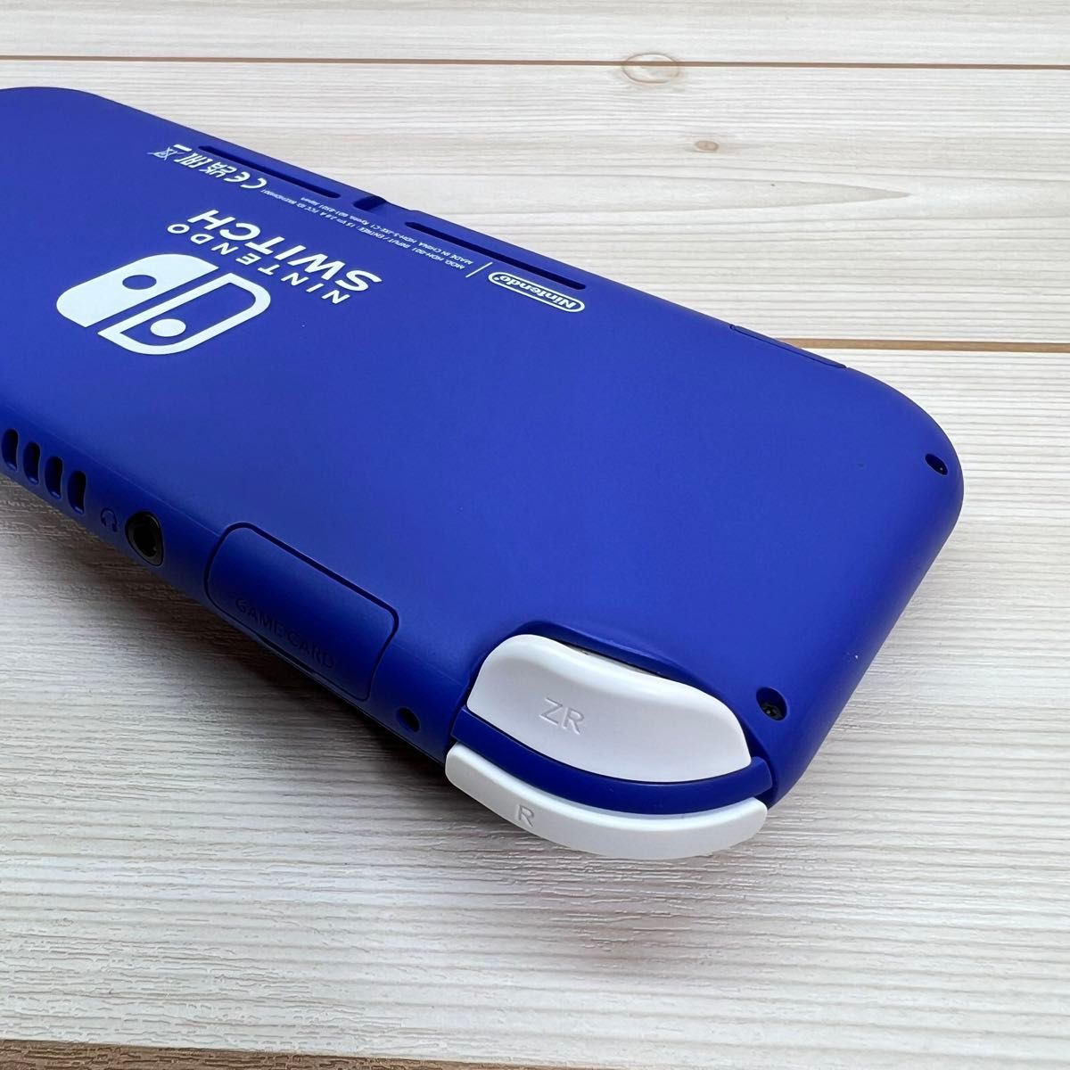Switch Lite】スイッチライト ブルー 本体 2022年製|Yahoo Switch Lite】スイッチライト ブルー 本体 2022年製|Yahoo